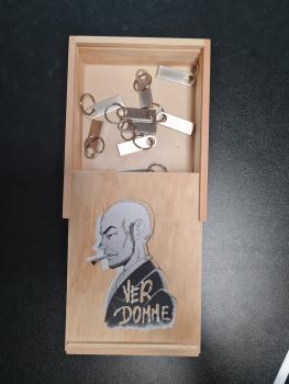 Regalbox f Hörbuchfans
